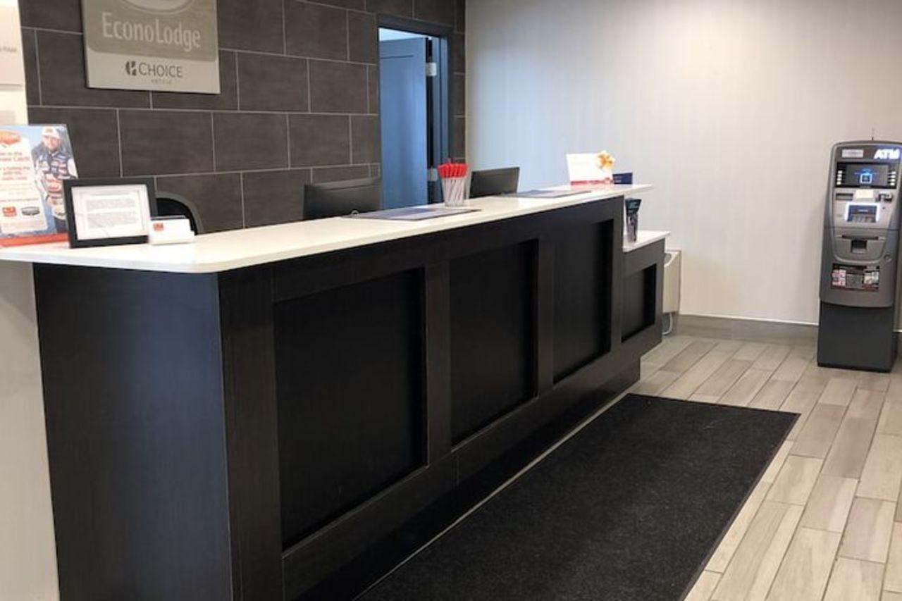 Travelodge By Wyndham Canton-Livonia Area, Mi Екстериор снимка