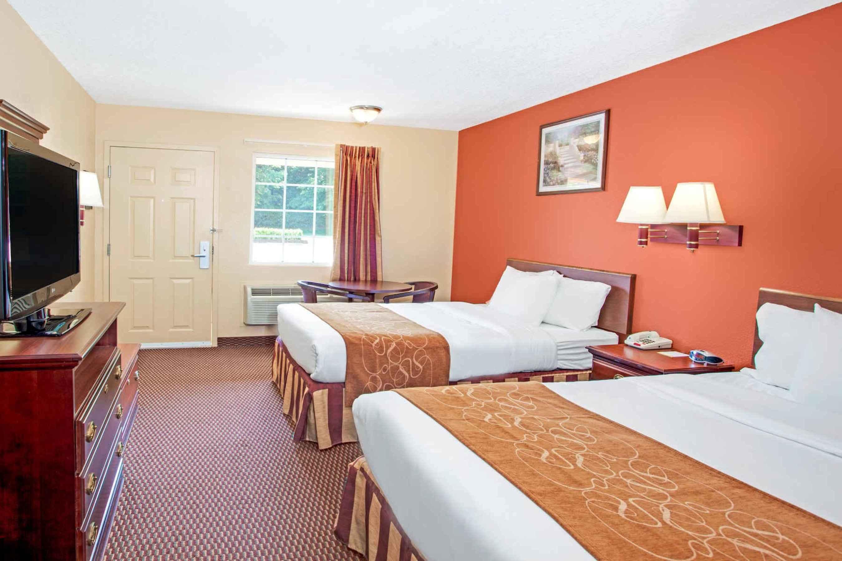 Travelodge By Wyndham Canton-Livonia Area, Mi Екстериор снимка