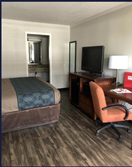Travelodge By Wyndham Canton-Livonia Area, Mi Екстериор снимка